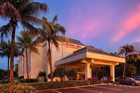 Hampton Inn Hotel at Naples.